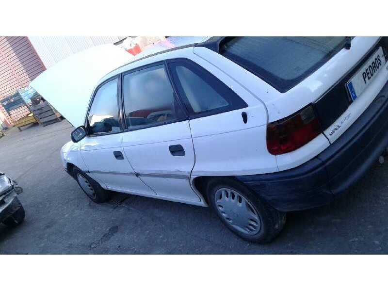 opel astra f berlina del año 1994