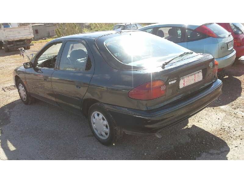 ford mondeo berlina (gd) del año 1996