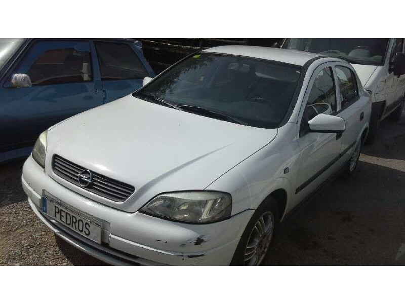 opel astra g berlina del año 1998