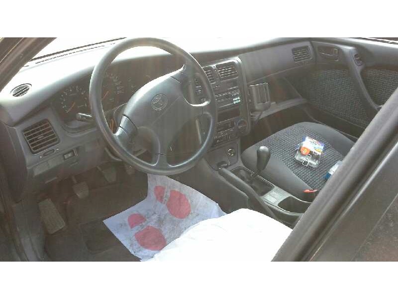 toyota carina (t19) del año 1995