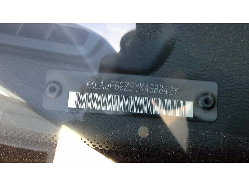 daewoo nubira berlina del año 2000