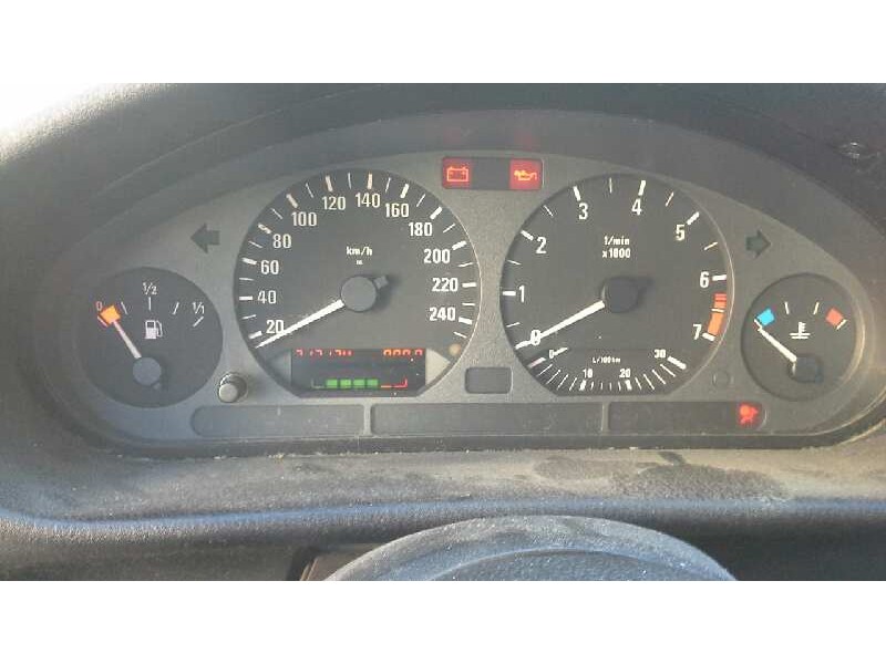 bmw serie 3 berlina (e36) del año 1997