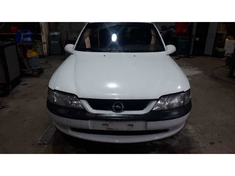 opel vectra b berlina del año 1998
