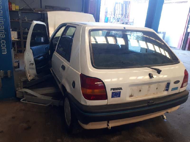 ford fiesta berl./courier del año 1993