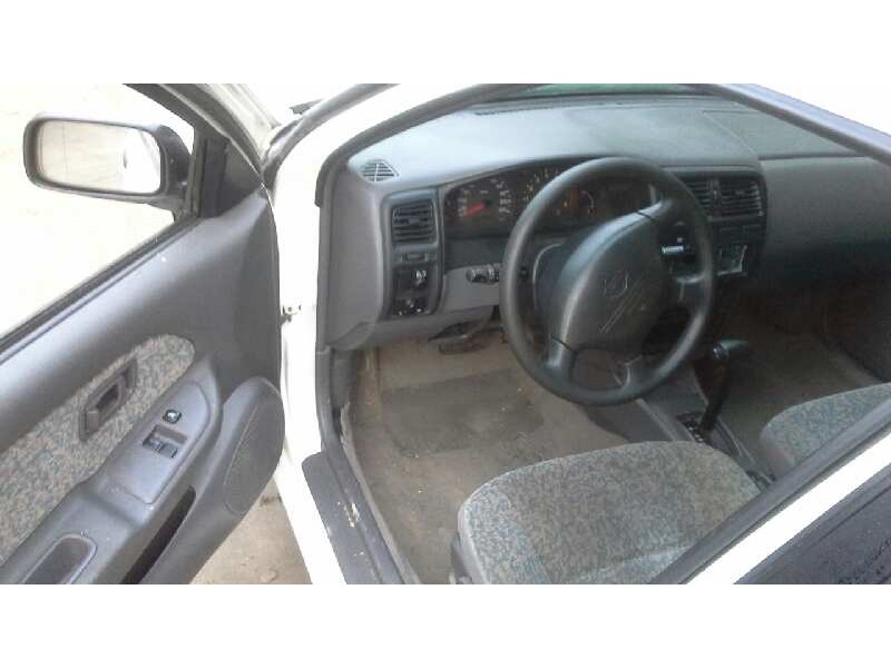 nissan almera (n15) del año 1999