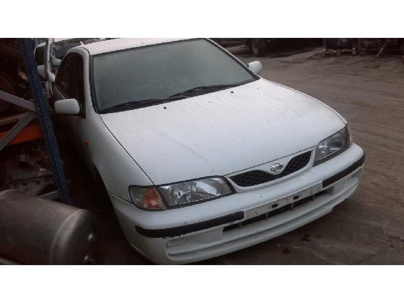 nissan almera (n15) del año 1999