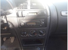 citroën xsara berlina del año 2000 2