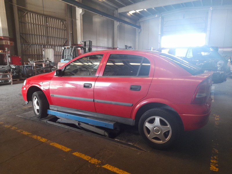 opel astra g berlina del año 1999