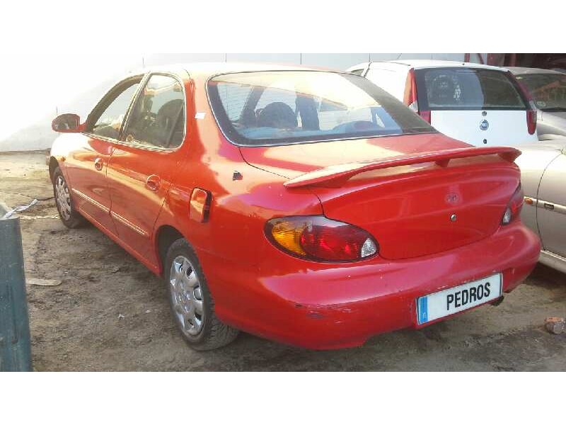 hyundai lantra berlina (rd) del año 1999