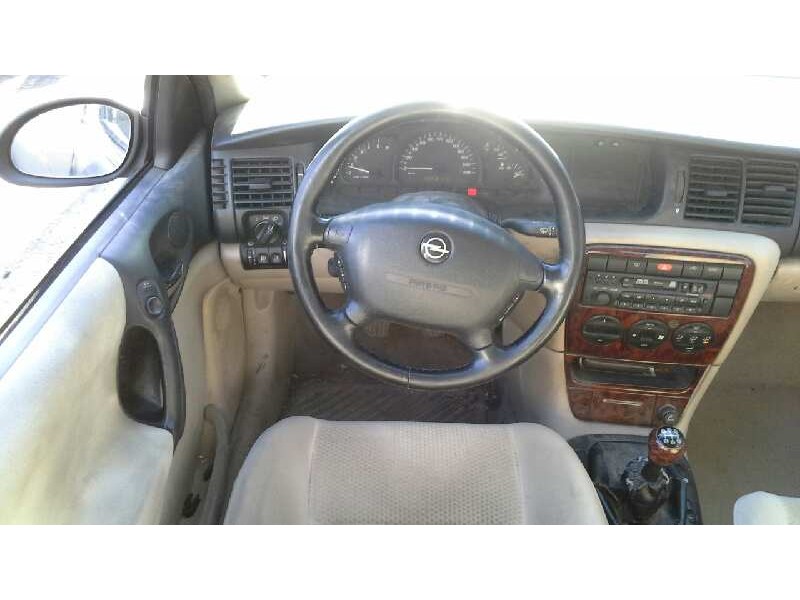 opel vectra b caravan del año 2000