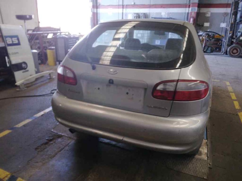 daewoo lanos del año 1999