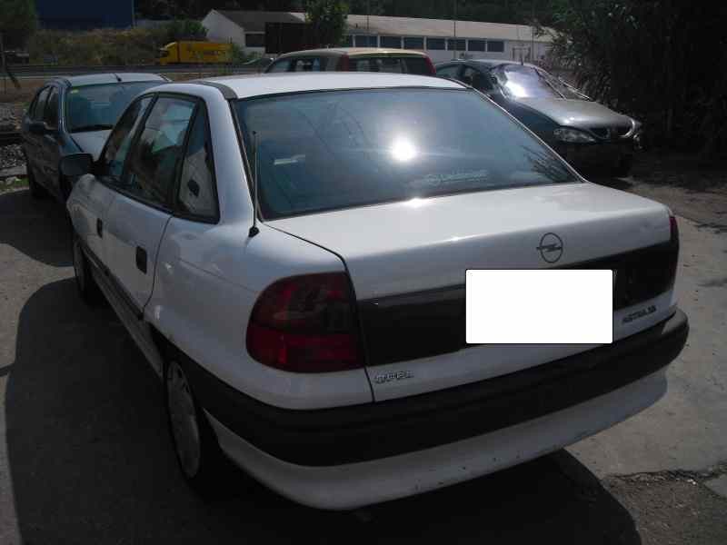 opel astra f berlina del año 1994