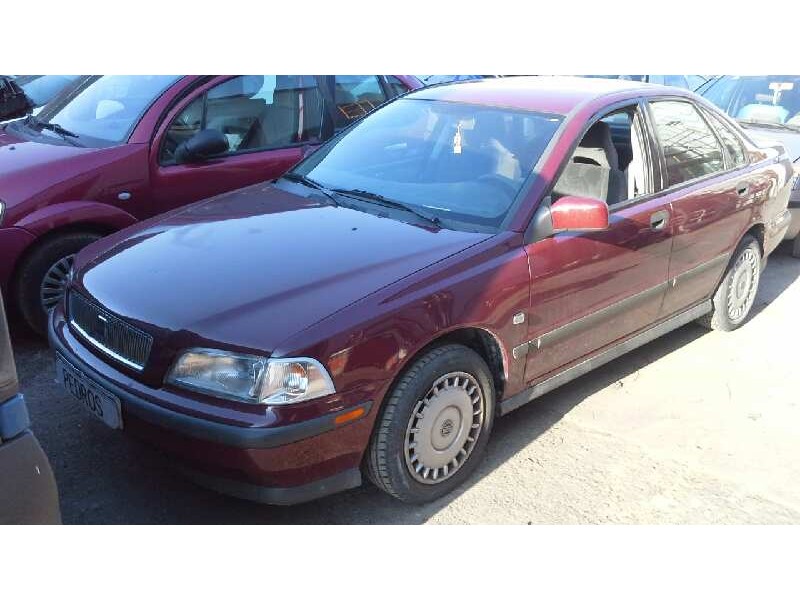 volvo s40 berlina del año 1998