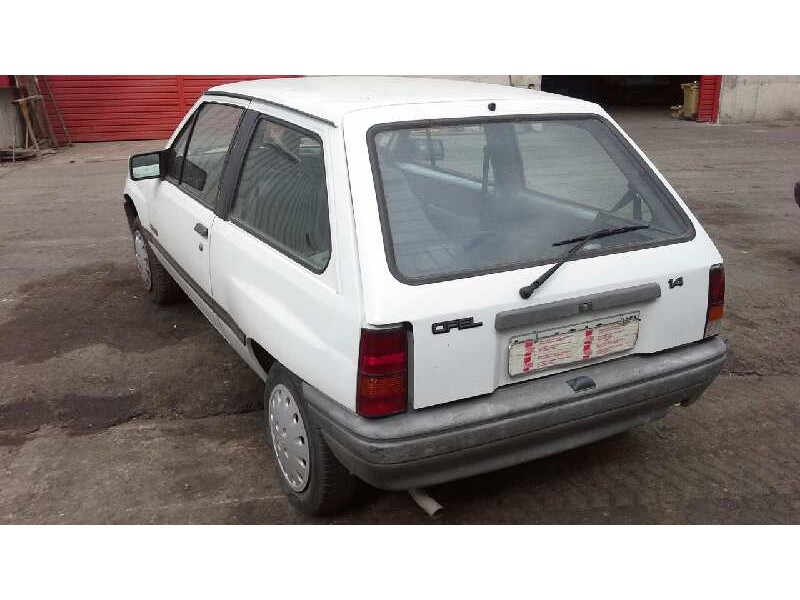 opel corsa a del año 1992