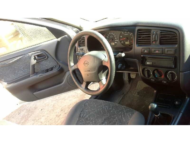 nissan primera berlina (p11) del año 1997