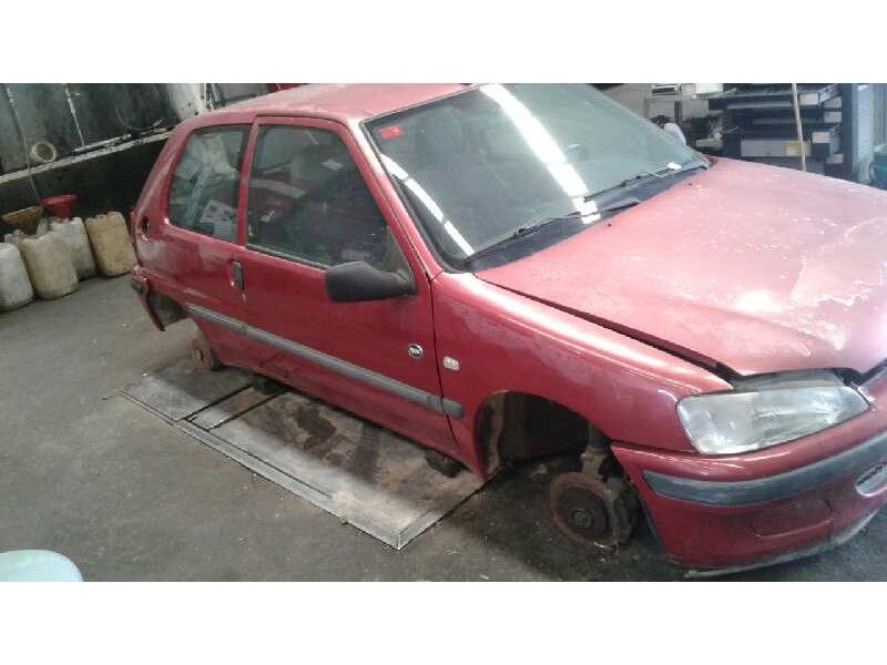 peugeot 106 (s2) del año 2000