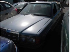 mercedes-benz clase c (w201) berlina del año 1988