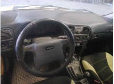 volvo v40 familiar del año 2000 2