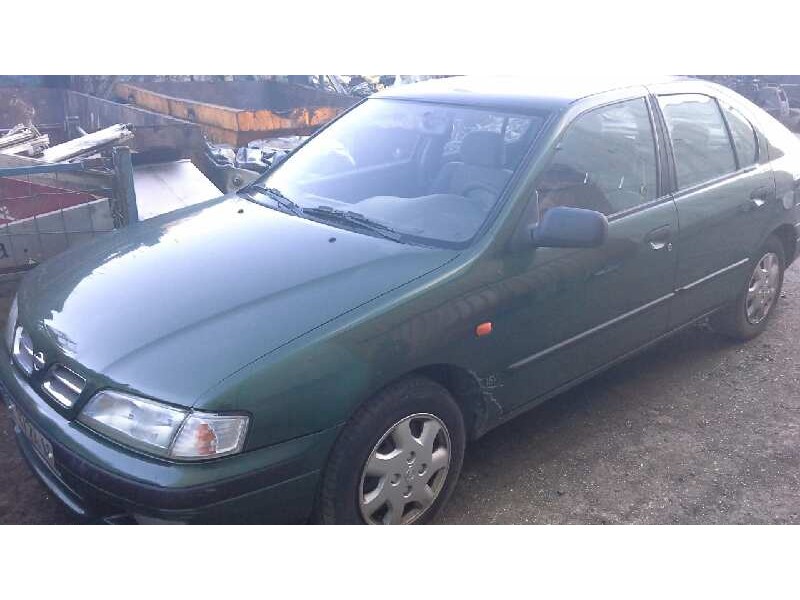 nissan primera berlina (p11) del año 1997