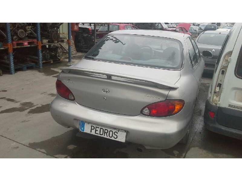 hyundai lantra berlina (rd) del año 1998