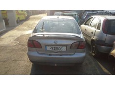 nissan primera berlina (p11) del año 2000 2