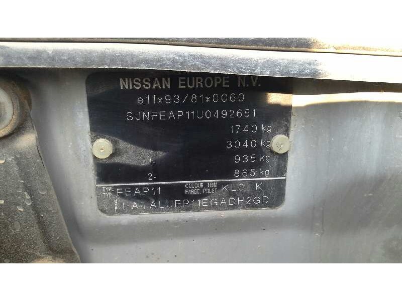 nissan primera berlina (p11) del año 2000