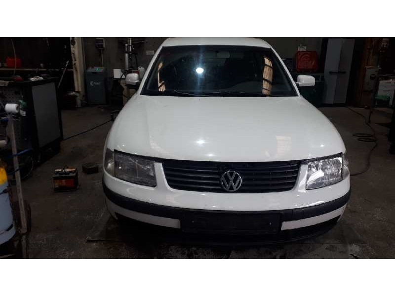 volkswagen passat berlina (3b2) del año 2000