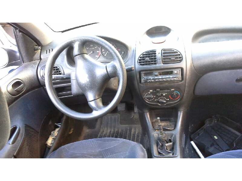 peugeot 206 berlina del año 1998