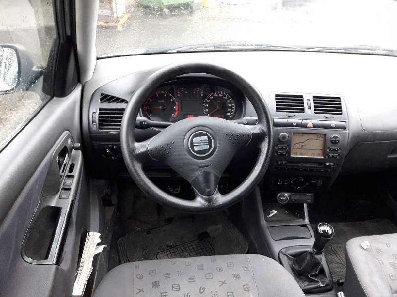 seat ibiza (6k1) del año 2000