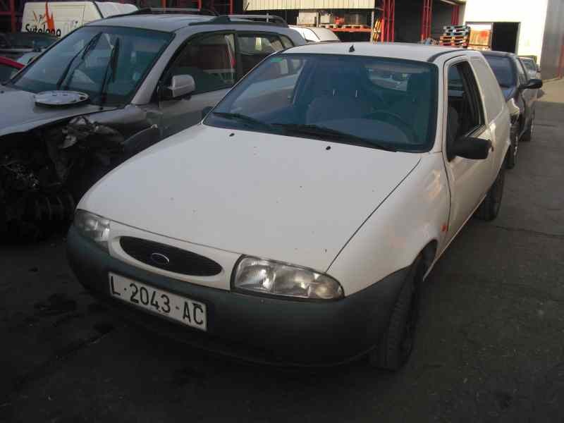ford fiesta berlina del año 1997
