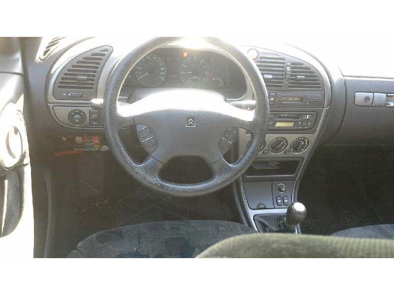 citroën xsara berlina del año 1999