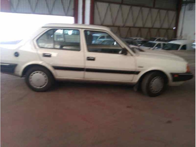 volvo serie 340 del año 1989
