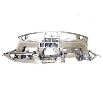 Recambio de salpicadero para kia stonic (yb) 1.2 cvvt referencia OEM IAM 84711H8AA0  