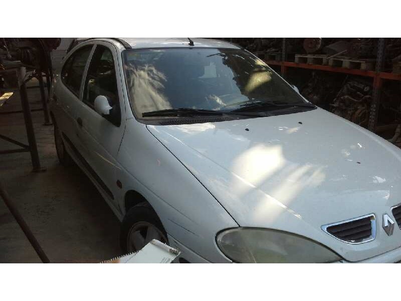 renault megane i berlina hatchback (ba0) del año 1999