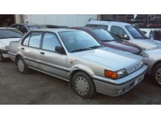 nissan sunny berlina (n13) del año 1989