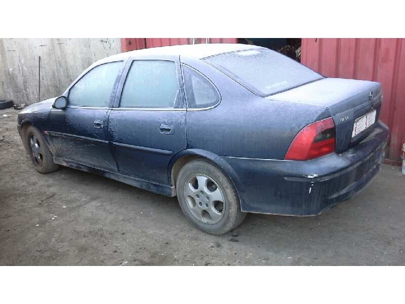 opel vectra b berlina del año 1999