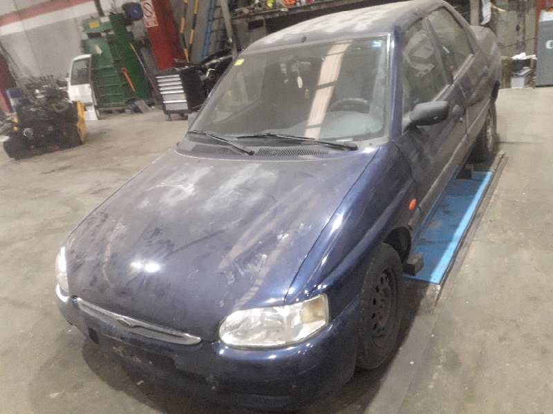 ford escort berlina/turnier del año 1996