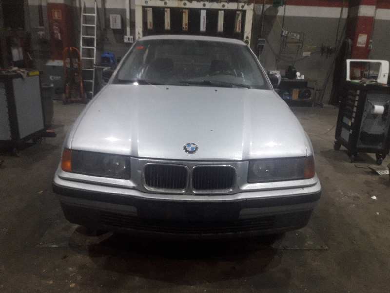 bmw serie 3 berlina (e36) del año 1993