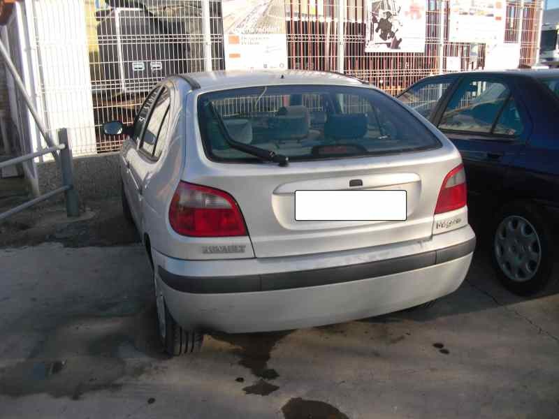 renault megane i berlina hatchback (ba0) del año 1997