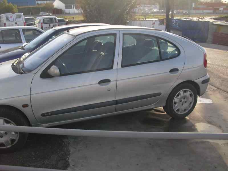 renault megane i berlina hatchback (ba0) del año 1997