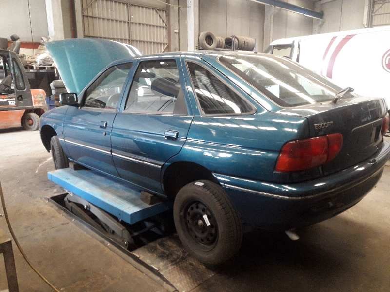 ford escort berlina/turnier del año 1994