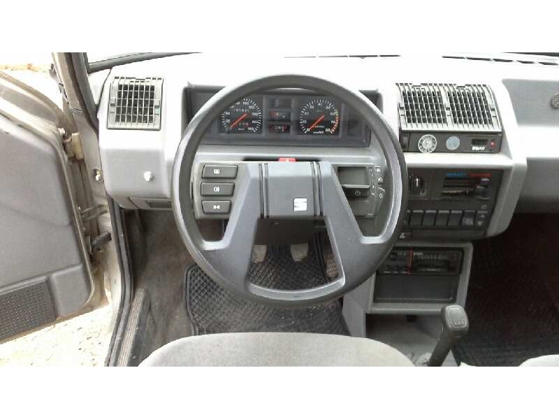 seat malaga del año 1989