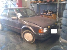 ford escort berlina del año 1988