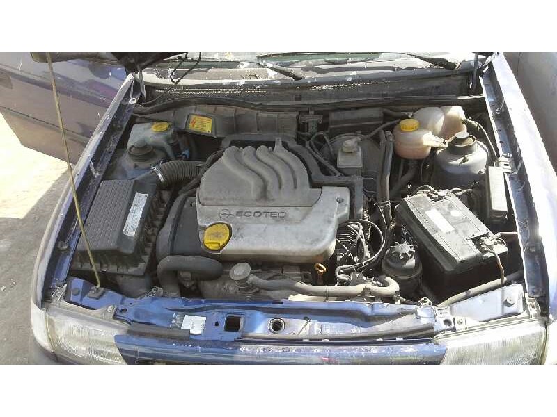 opel astra f berlina del año 1995