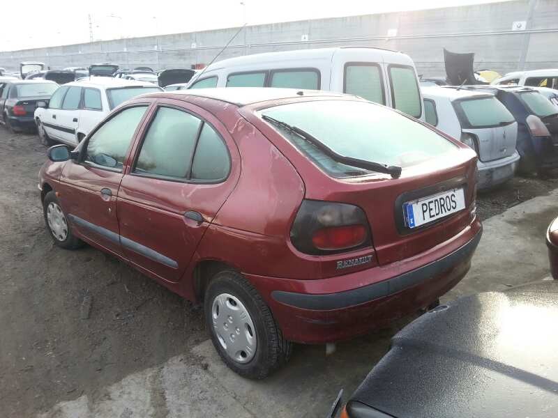 renault megane i berlina hatchback (ba0) del año 1996