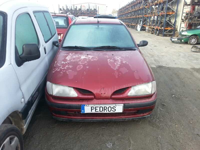 renault megane i berlina hatchback (ba0) del año 1996