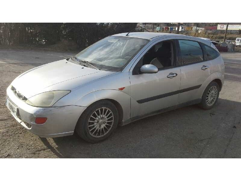 ford focus berlina (cak) del año 2000