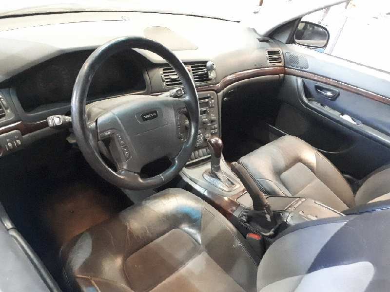 volvo s80 berlina del año 1999