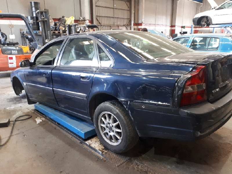volvo s80 berlina del año 1999