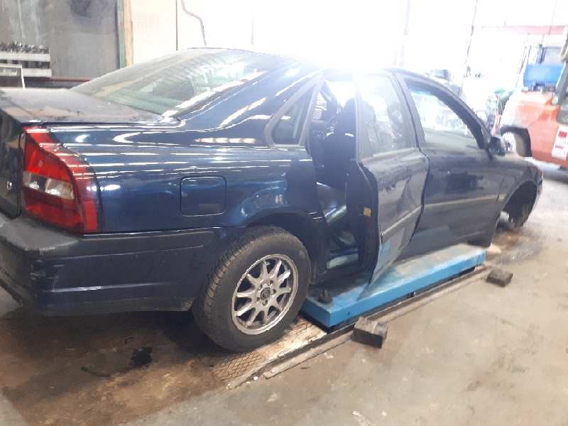 volvo s80 berlina del año 1999